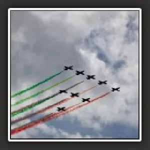 Patrouille italienne « FRECCE TRICOLORI » sur AERMACCHI MB-339PAN